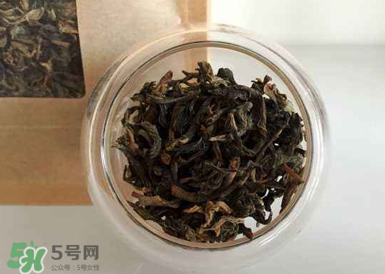 柿子葉能直接泡水喝嗎 柿子葉泡水喝能治胃病嗎 柿子葉能直接泡水喝嗎 柿子葉泡水喝能治胃病嗎