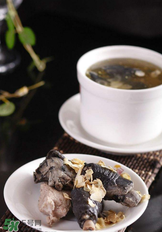 花旗參烏雞湯經(jīng)期可以喝嗎？