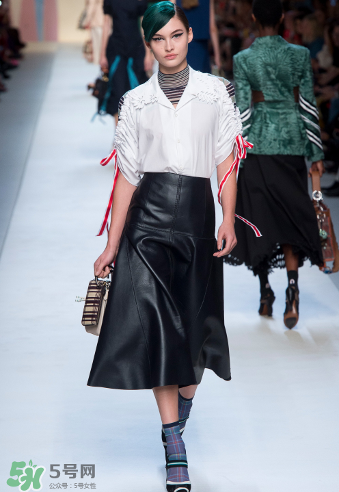 fendi2018春夏系列怎么樣_好看嗎_款式有哪些？
