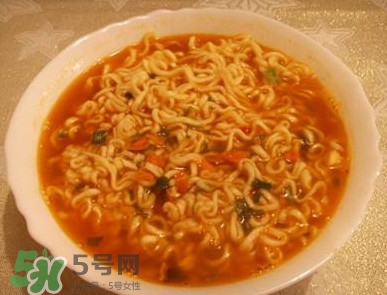 方便面致癌嗎？泡面有營養(yǎng)嗎