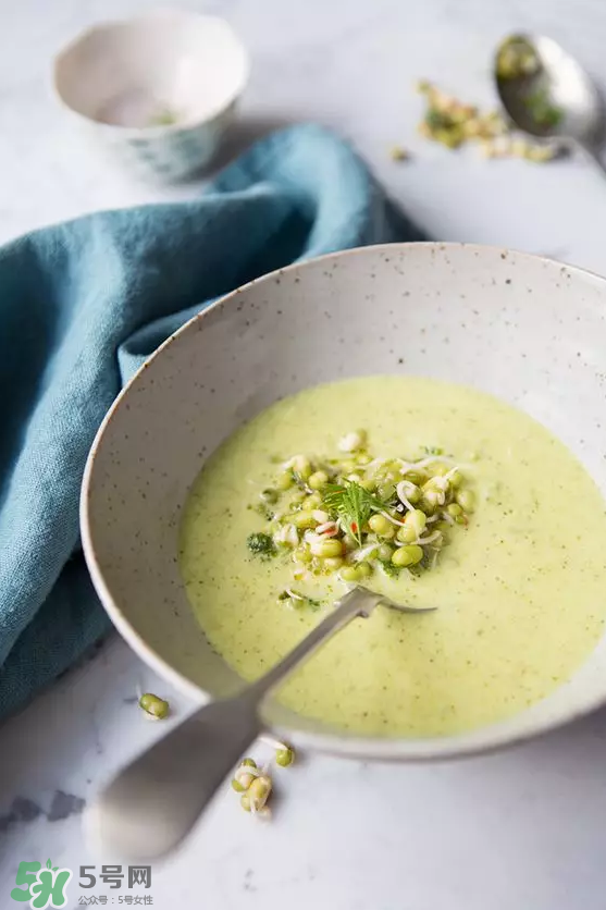 空腹能喝綠豆湯嗎？綠豆湯不能和什么一起吃？