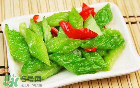 什么泡水喝能清熱降火？清熱降火吃什么？