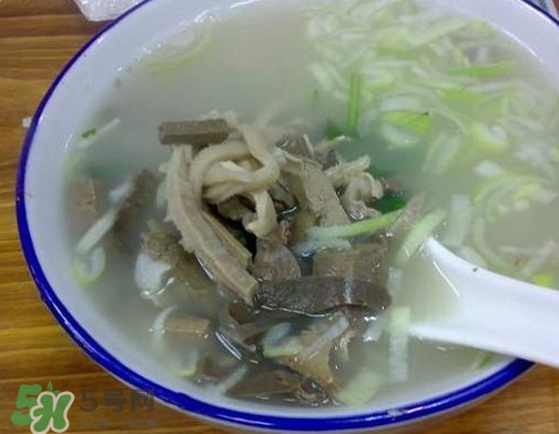 羊雜湯膻不膻？羊雜湯是哪里的特色美食