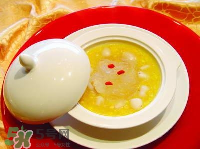 雪蛤和燕窩能一起燉嗎？雪蛤燕窩一起燉有什么功效作用