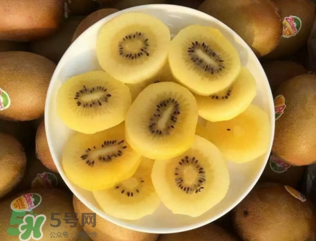 黃心獼猴桃是轉(zhuǎn)基因嗎？黃心獼猴桃中間的黃心能吃嗎