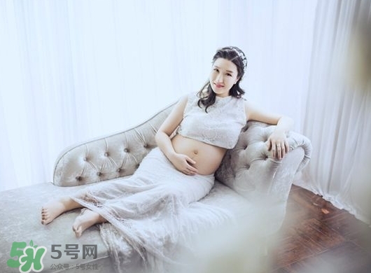 孕婦坐火車需要證明嗎？孕婦坐火車吃什么？