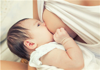 母乳寶寶幾個(gè)月添加輔食？母乳寶寶添加輔食的時(shí)間介紹