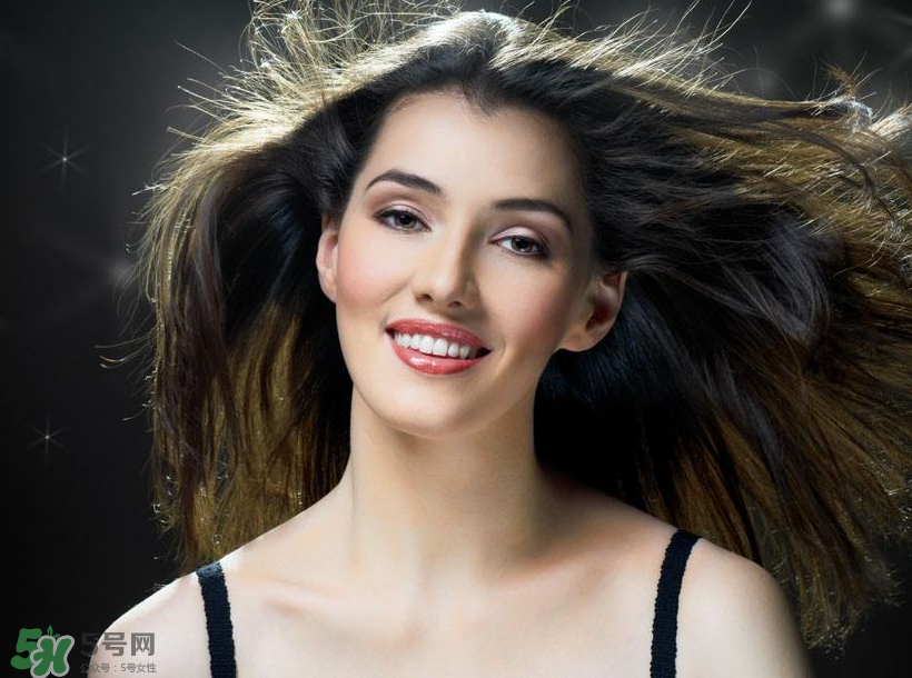 乳腺炎是熱敷還是冷敷？乳腺炎應(yīng)該熱敷還是冷敷？