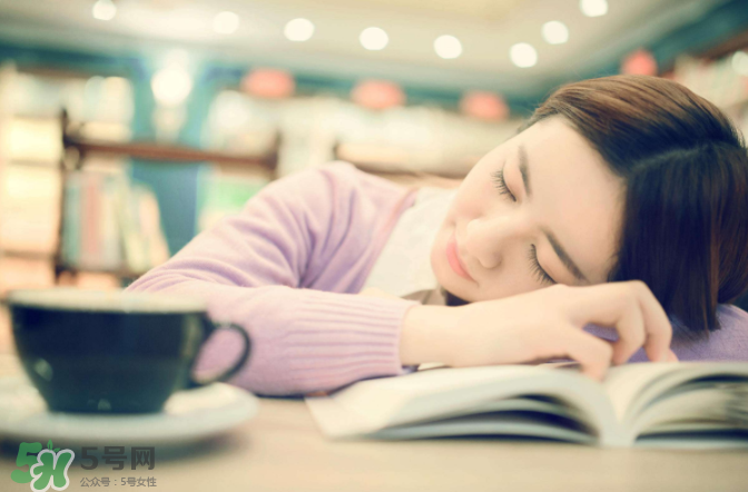 乳腺炎應(yīng)該吃什么？乳腺炎應(yīng)該注意什么？