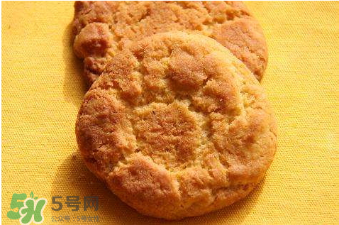 桃酥可以用花生油嗎 桃酥用什么油好吃 桃酥可以用花生油嗎 桃酥用什么油好吃