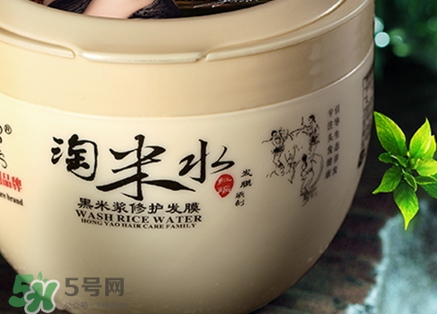 護(hù)發(fā)素能軟化頭發(fā)嗎？護(hù)發(fā)素能讓頭發(fā)變軟嗎？