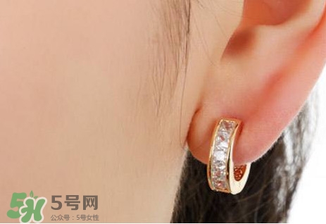 打耳洞發(fā)炎怎么辦？打耳洞多久可以隨便戴耳環(huán)