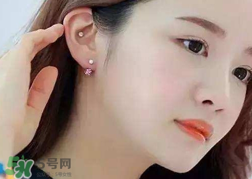 新打耳洞什么時(shí)候可以轉(zhuǎn)？打耳洞哪里打比較好