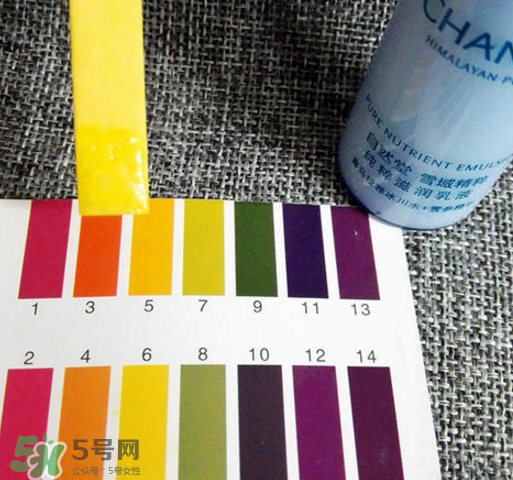 自然堂雪域乳液適合什么年紀的人使用