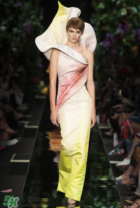 moschino2018春夏系列服裝怎么樣_好看嗎？