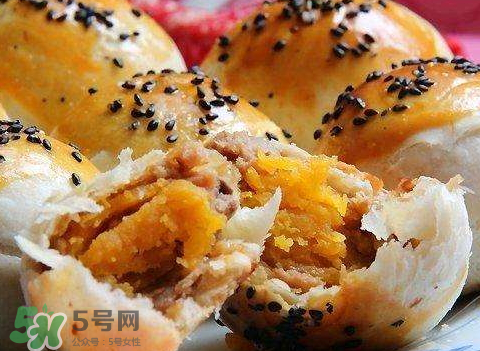 鮮肉月餅可以吃冷的嗎 鮮肉月餅微波爐加熱嗎 鮮肉月餅可以吃冷的嗎 鮮肉月餅微波爐加熱嗎