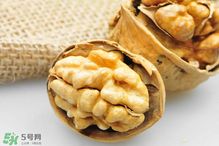 核桃開裂怎么辦？核桃為什么會開裂？