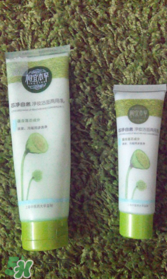 相宜本草凈妝潔面兩用乳能當洗面奶用嗎 相宜本草凈妝潔面兩用乳能當洗面奶用嗎