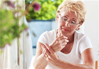 風(fēng)濕要怎么調(diào)理？風(fēng)濕要吃什么食物調(diào)養(yǎng)？