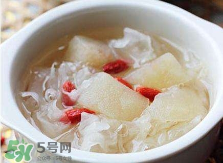 什么食物潤肺止咳？潤肺止咳湯的做法大全 