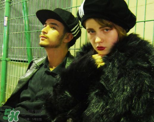 gallerie與adidas聯(lián)名款帽子多少錢_在哪買？