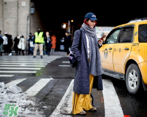 yeezy calabasas運(yùn)動(dòng)褲在哪買？yeezy calabasas褲子發(fā)售時(shí)間