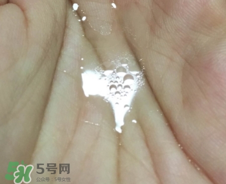 香邂格蕾古法凝光醋萃爽膚水怎么用？