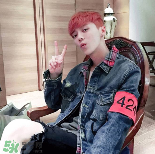 424袖標(biāo)是什么牌子？424 on fairfax是什么檔次？