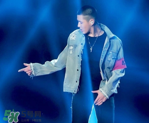 424袖標(biāo)有單賣的嗎？424袖標(biāo)單獨(dú)買多少錢？