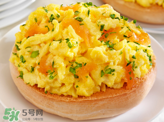 干咳嗽吃什么好的快？小孩外寒咳嗽的癥狀表現(xiàn)