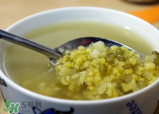 干咳嗽吃什么好的快？小孩外寒咳嗽的癥狀表現(xiàn)