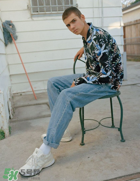 stussy與new balance聯(lián)名990v4什么時候發(fā)售_多少錢？