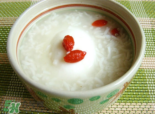 醪糟和牛奶能一起煮嗎？醪糟和蜂蜜能一起吃嗎