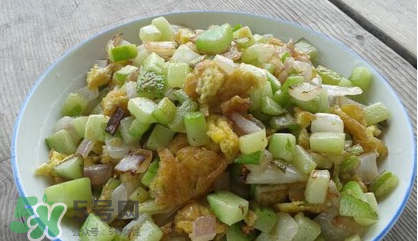 八月瓜的籽怎么吃？八月瓜籽的功效作用