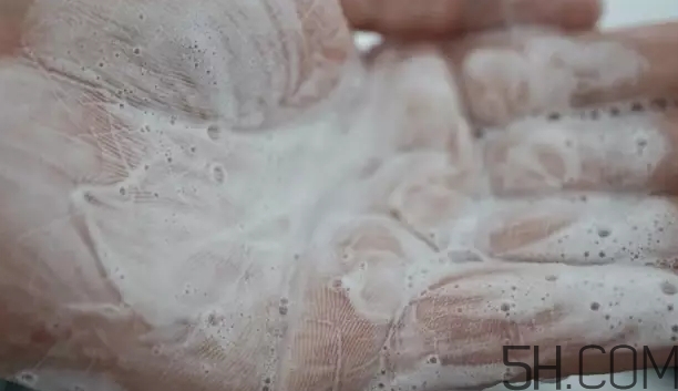 香奈兒潔面膏真假怎么辨別-真假對比圖 香奈兒潔面膏真假怎么辨別-真假對比圖