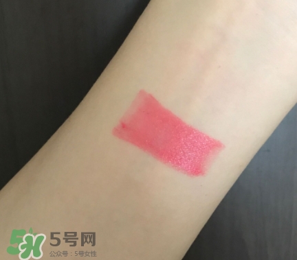 雅詩蘭黛戀愛唇膏220心動色試色 雅詩蘭黛戀愛唇膏220心動色試色