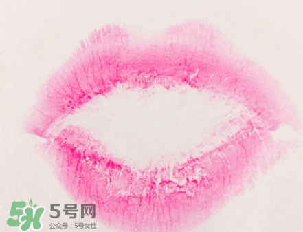 蘭蔻菁純唇膏小紅色是什么顏色？蘭蔻小紅色好看嗎