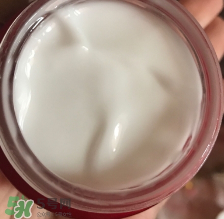 olay小臉?biāo)趺礃?？olay新生塑顏臻粹面霜功效