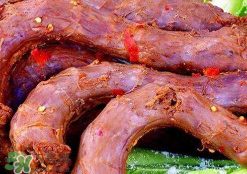 鴨脖熱量高嗎？一根鴨脖子的熱量是多少？