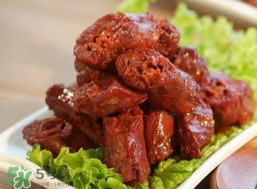 鴨脖可以帶上飛機(jī)嗎？鴨脖可以托運(yùn)嗎？