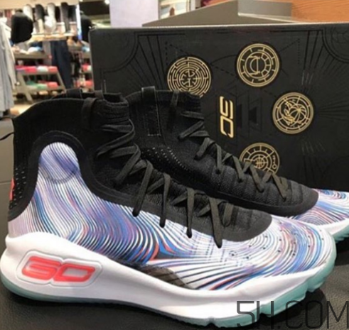 under armour curry 4庫(kù)里戰(zhàn)靴中國(guó)別注版實(shí)物什么樣？