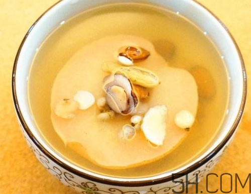 雪梨可以和蜂蜜一起吃嗎？蜂蜜雪梨的功效和禁忌