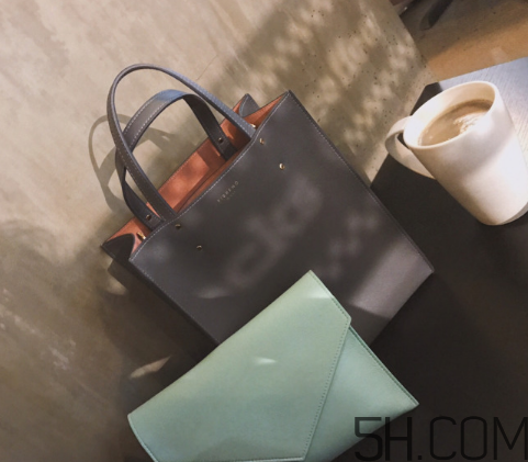 fibreno包大概多少錢？fibreno在哪里買？