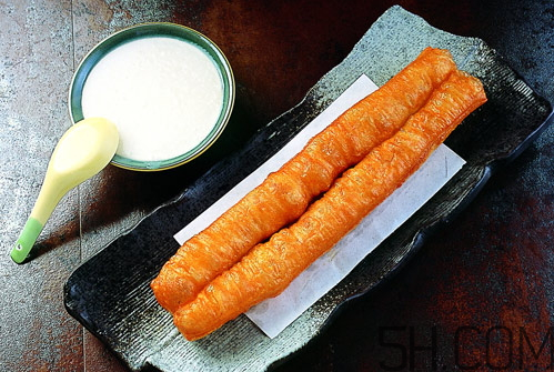 油條可以用微波爐加熱嗎？油條怎么加熱？