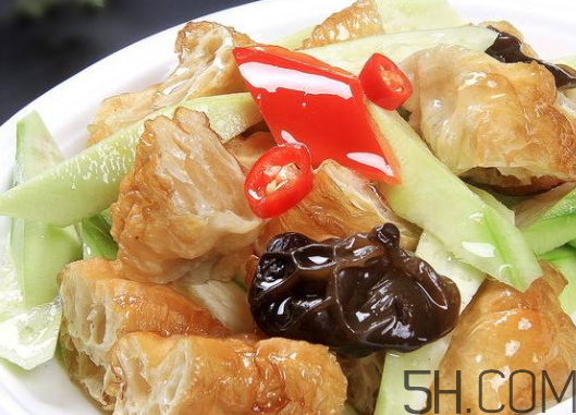 油條和什么炒好吃？油條可以炒什么菜？