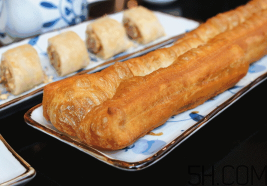 油條用什么面粉好？油條可以用高筋面粉嗎？