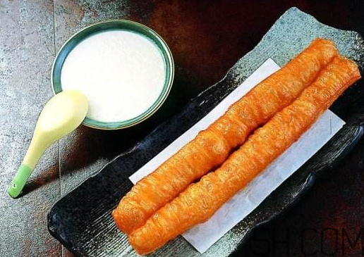 油條可以和牛奶一起吃嗎？油條和牛奶能一起吃嗎？