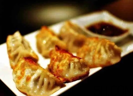 煎餃怎么做不粘鍋？煎餃粘鍋怎么辦？