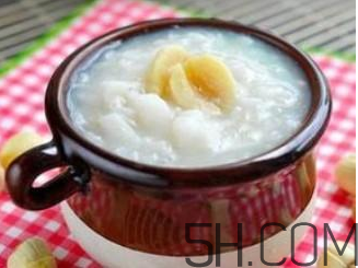 山藥怎么去皮不黑變黃？山藥有黑點還能吃嗎？