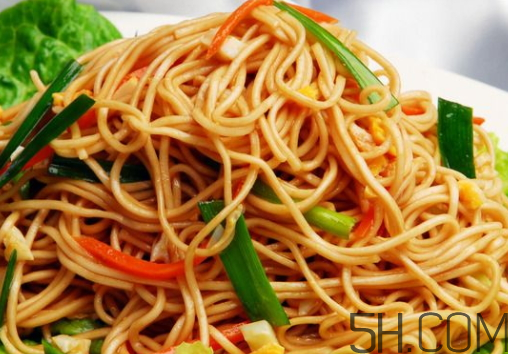 炒面用什么面條？炒面可以用掛面嗎？